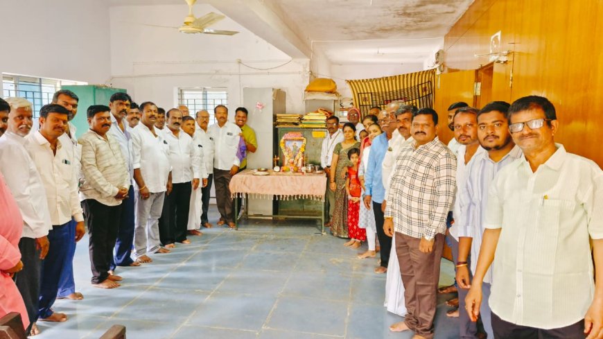 ನರೇಗಲ್: ಕಿತ್ತೂರ ರಾಣಿ ಚೆನ್ನಮ್ಮ ಜಯಂತಿ ಆಚರಣೆ