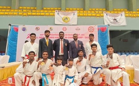 ರಾಷ್ಟ್ರಮಟ್ಟದ ಕರಾಟೆ  ಕ್ರೀಡಾ ಕೂಟದಲ್ಲಿ ಮೇಲುಗೈ ಸಾಧಿಸಿದ ಶಹಪುರ ತಾಲೂಕಿನ ಹೆವೇನ್ ಪೈಟರ ಭೀಮಶಂಕರ್ ಗೋಗಿ ತಂಡದ ವಿದ್ಯಾರ್ಥಿಗಳು