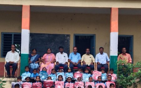ಭಕ್ತಂಪಳ್ಳಿ ಶಾಲೆಗೆ ಉಚಿತ ಶಾಲಾ ಬ್ಯಾಗ್