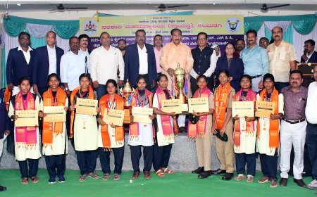 ಪಠ್ಯೇತರ ಚಟುವಟಿಕೆಗಳಲ್ಲಿ ತೊಡಗಿಸಿಕೊಳ್ಳಲು ವಿದ್ಯಾರ್ಥಿಗಳಿಗೆ ಶಾಸಕ ಅಲ್ಲಮಪ್ರಭು ಪಾಟೀಲ್ ಕರೆ