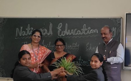 ರಾಷ್ಟ್ರೀಯ ಶಿಕ್ಷಣ ದಿನಾಚರಣೆ — ಶ್ರೀಮತಿ ವೀರಮ್ಮ ಗಂಗಾಸಿರಿ ಮಹಿಳಾ ಮಹಾವಿದ್ಯಾಲಯ,