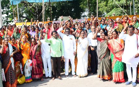 ದೇವದಾಸಿ ಮಹಿಳೆಯರು-ಕುಟುಂಬಗಳ 3 ತಲೆಮಾರಿಗೆ ಗಣತಿಗೆ ಕ್ರಮ ಖಾತರಿ ಮಾಡುವಂತೆ ಧರಣಿ