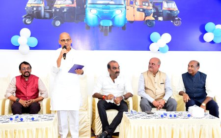 ಕಲಬುರಗಿ: ಹೊಸ ಬಜಾಜ್‌ ಶೋರೂಂ ಉದ್ಘಾಟನೆ