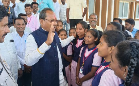 ಚಿಂತಾಕಿ, ಬಲ್ಲೂರ(ಜೆ) ವಸತಿ ಶಾಲೆಗಳಿಗೆ ಶಾಸಕ ಪ್ರಭು ಚವ್ಹಾಣ ಭೇಟಿ