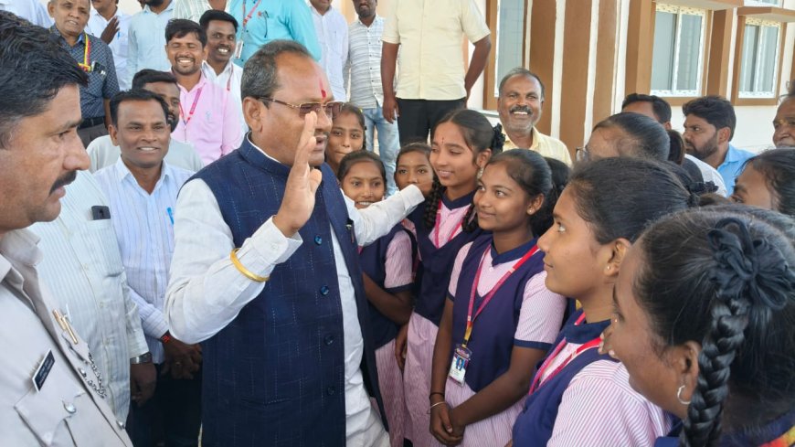 ಚಿಂತಾಕಿ, ಬಲ್ಲೂರ(ಜೆ) ವಸತಿ ಶಾಲೆಗಳಿಗೆ ಶಾಸಕ ಪ್ರಭು ಚವ್ಹಾಣ ಭೇಟಿ