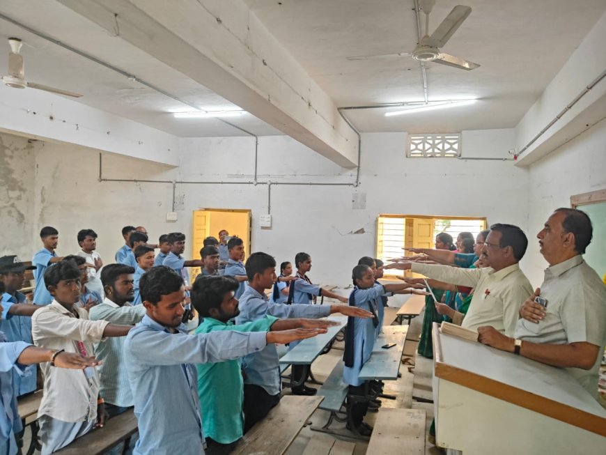 ಸಂವಿಧಾನ ಸಭೆಯು ಭಾರತೀಯ ಸಂವಿಧಾನವನ್ನು ಅಂಗೀಕರಿಸಿದ ದಿನವೆ ಸಂವಿಧಾನ ದಿನವಾಗಿದೆ ಭಾರತೀಶ ಬಿ