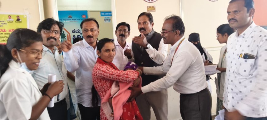 ಬಸ್ ನಿಲ್ದಾಣದಲ್ಲಿ ಪಲ್ಸ್ ಪೋಲಿಯೋ ಲಸಿಕಾ ಅಭಿಯಾನಕ್ಕೆ  ಕ್ಯಾತನಾಳ ಚಾಲನೆ