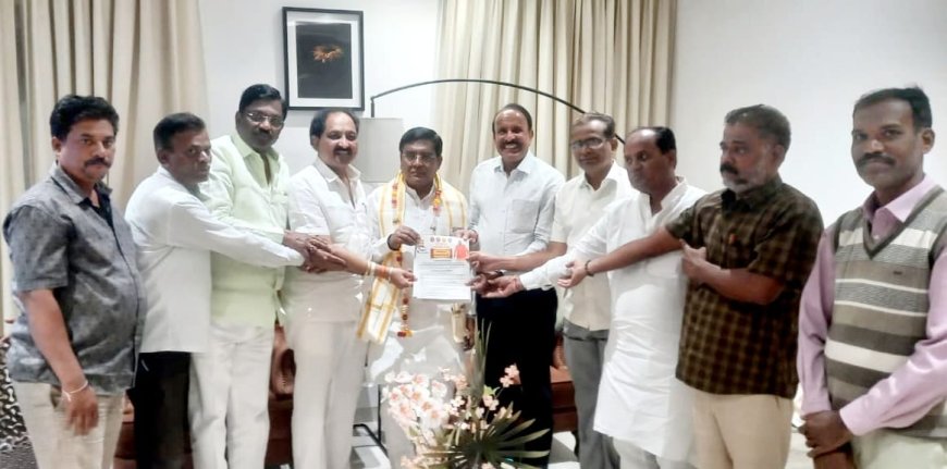 ಪ್ರಣವಾನಂದಶ್ರೀಗಳ ಪಾದಯಾತ್ರೆ: ಈಡಿಗ ಮುಖಂಡರ ಜೊತೆ ಜಗದೇವ ಗುತ್ತೇದಾರ್ ಚರ್ಚೆ