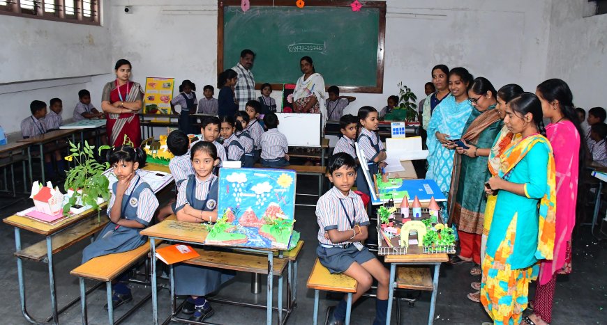 ಮದರ್ ತೆರೆಸಾ ಆಂಗ್ಲ ಮಾಧ್ಯಮ ಶಾಲೆಯಲ್ಲಿ  ವಿಜ್ಞಾನ ಮತ್ತು ಕಲಾ ವಸ್ತು ಪ್ರದರ್ಶನ