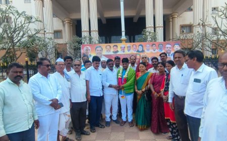 ಅತಿ ಹೆಚ್ಚು ವರ್ಷಗಳ ಕಾಲ ಮುಖ್ಯಮಂತ್ರಿಯಾಗಿ ಅಧಿಕಾರವನ್ನು ನಡೆಸಿದ   ಸಿದ್ದರಾಮಯ್ಯ