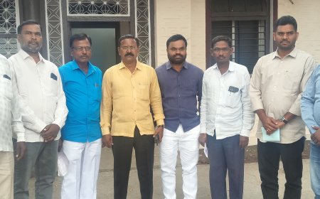 ತಾಲ್ಲೂಕಿನ ಪ್ರಜಾಸೌಧಕ್ಕೆ ಅಡಿಗಲ್ಲು ಹಾಕಲು ಮುಖ್ಯಮಂತ್ರಿಗಳಿಗೆ ಆಗ್ರಹ