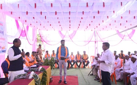 ಸರ್ಕಾರಿ ಶಾಲೆಗಳಿಗೆ ಶಾಸಕ ಪ್ರಭು ಚವ್ಹಾಣ ಭೇಟಿ, ಪರಿಶೀಲನೆ  ವಿದ್ಯಾರ್ಥಿಗಳಿಗೆ ಯಾವುದೇ ಕೊರತೆಯಾಗದಿರಲಿ: ಅಧಿಕಾರಿಗಳಿಗೆ ಸೂಚನೆ