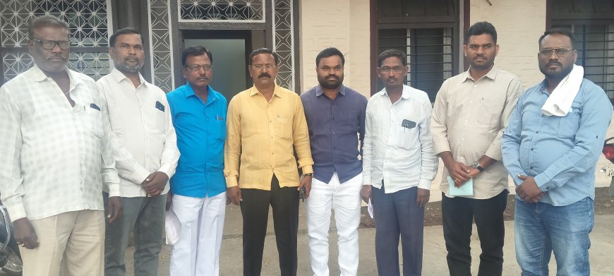 ತಾಲ್ಲೂಕಿನ ಪ್ರಜಾಸೌಧಕ್ಕೆ ಅಡಿಗಲ್ಲು ಹಾಕಲು ಮುಖ್ಯಮಂತ್ರಿಗಳಿಗೆ ಆಗ್ರಹ