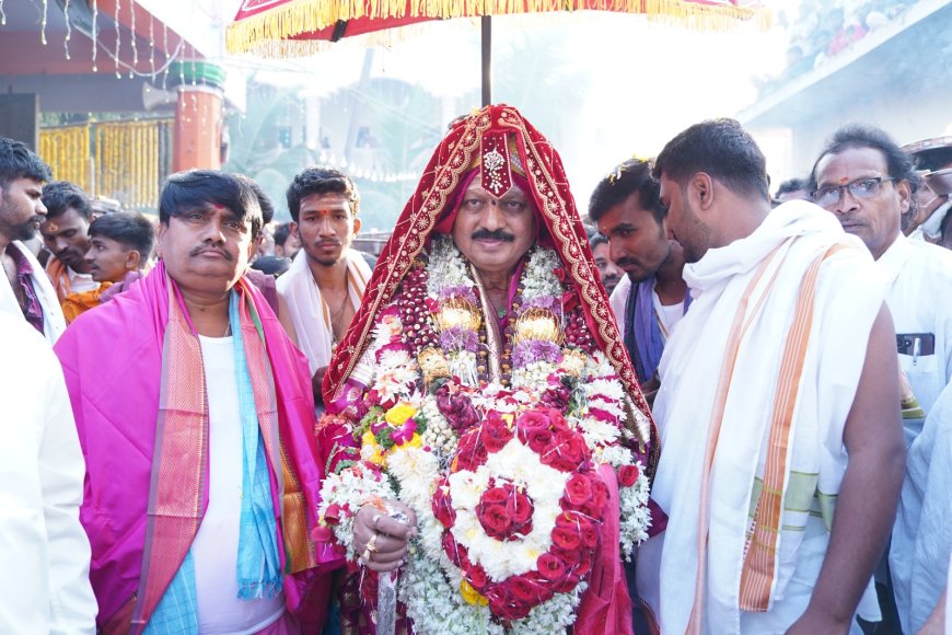 ನಾಲವಾರದಲ್ಲಿ ವೈಭವದ ಜಾತ್ರಾಮಹೋತ್ಸವ.  ತನಾರತಿ ಹೊತ್ತು ಹರಕೆ ಸಮರ್ಪಿಸಿದ ಭಕ್ತಸಾಗರ.