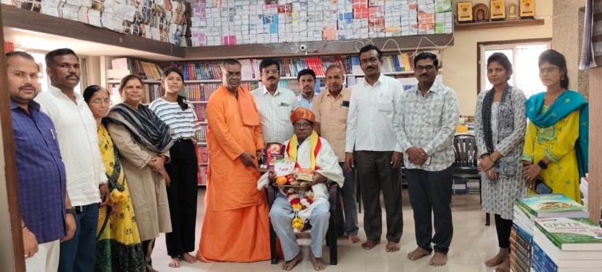 ಪ್ರಕಾಶಕರ ಪ್ರಥಮ ಸಮ್ಮೇಳನಾಧ್ಯಕ್ಷರಾದ ಡಾ.ಬಸವರಾಜ ಕೊನೇಕ ಅವರಿಗೆ ಅಧಿಕೃತ ಆಹ್ವಾನ