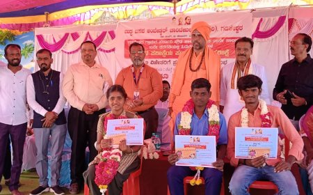 ಗುಡಿಗಳಿಗೆ ತೆರಳಿದರೆ ಕಣ್ಣು ಮುಚ್ಚಿಸುತ್ತವೆ.  ಶಾಲೆಗಳು ಕಣ್ಣು ತೆರೆಸುತ್ತವೆ : ಜ್ಞಾನಪ್ರಕಾಶ ಸ್ವಾಮಿಜಿ