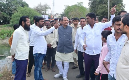 ಕೆರೆ ದುರಸ್ತಿ, ಸೇತುವೆ ಕಾಮಗಾರಿಗೆ ಶಾಸಕ ಪ್ರಭು ಚವ್ಹಾಣ ಚಾಲನೆ