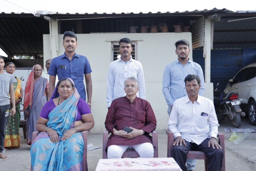 ಶರಣ ಸಂಸ್ಕೃತಿ ಉತ್ಸವದ ವೇಳೆ ಅಂಗರಕ್ಷಕರ ಕುಟುಂಬವನ್ನು ಭೇಟಿಯಾದ ನ್ಯಾಯಮೂರ್ತಿ