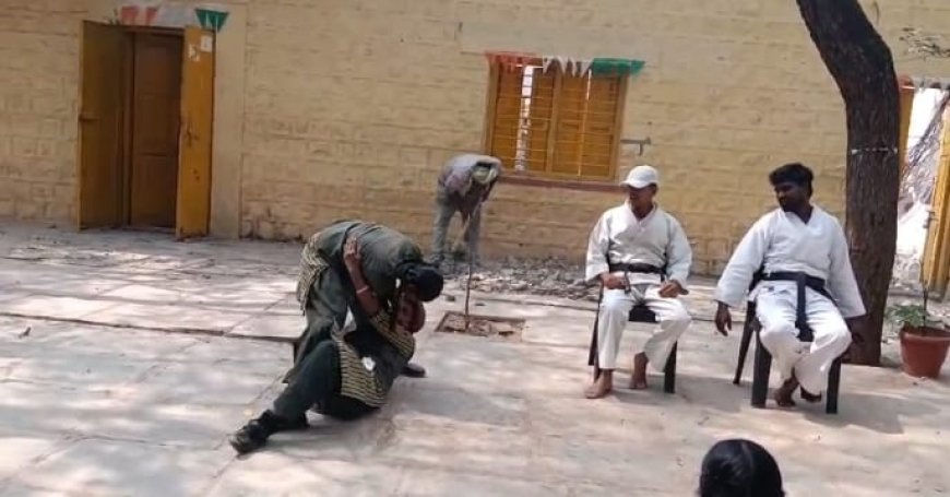 ಮಂದೆವಾಲ್ ಸರ್ಕಾರಿ ಪ್ರೌಢಶಾಲೆಯಲ್ಲಿ ಕರಾಟೆ ಪ್ರದರ್ಶನ ಶಿಬಿರ