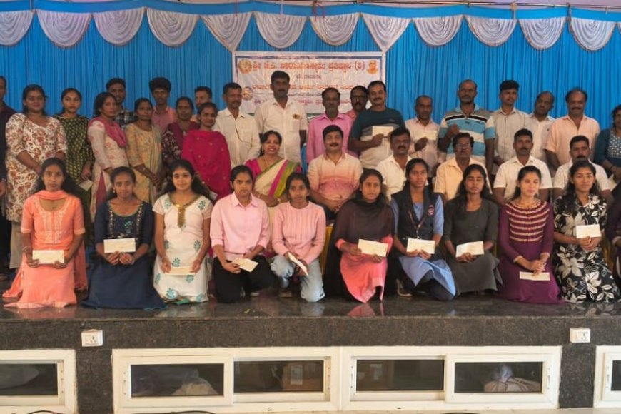 ಶೃಂಗೇರಿ: ಅರ್ಹ ವಿದ್ಯಾರ್ಥಿಗಳಿಗೆ ಜೆ.ಪಿ. ನಾರಾಯಣಸ್ವಾಮಿ ಪ್ರತಿಷ್ಠಾನದಿಂದ ಪ್ರೋತ್ಸಾಹಧನ ವಿತರಣೆ