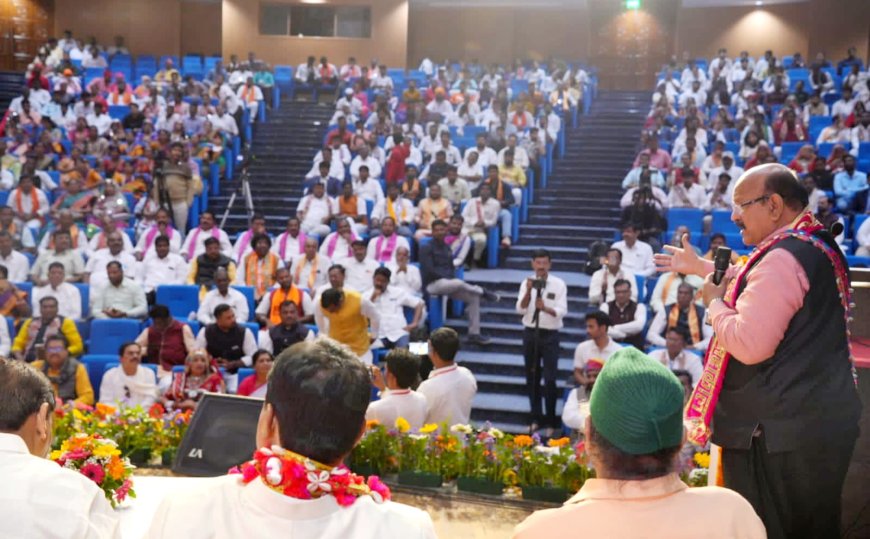 200 ಕ್ಕೂ ಹೆಚ್ಚು ಕಲಾವಿದರ ಸಮಾಗಮ : ಸಾಂಸ್ಕೃತಿಕ ರಸ ವೈಭವ - ಡಾ. ಉಮೇಶ್ ಜಾಧವ್ ಅಭಿನಂದನೆ