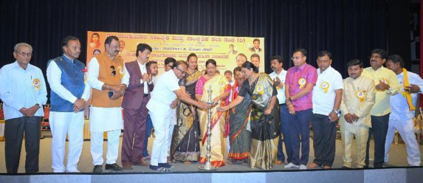 ಕಲಬುರಗಿಯಲ್ಲಿ ಕರ್ನಾಟಕ ಸಾಧಕ ಮಹಿಳೆ–2026 ಪ್ರಶಸ್ತಿ ಪ್ರದಾನ