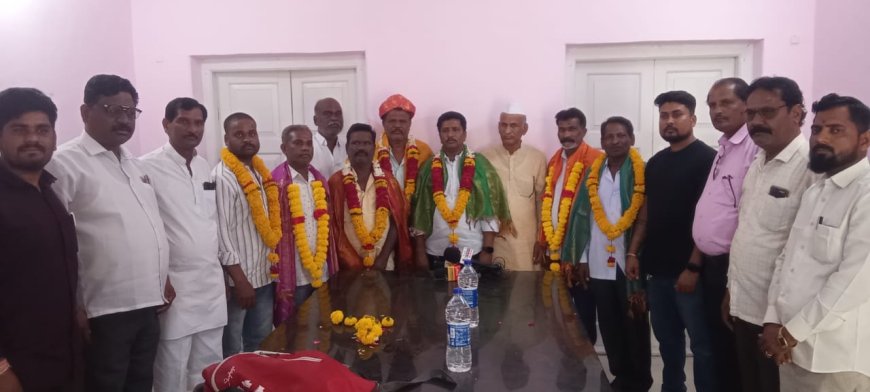 ಡಾ.ಬಿ.ಆರ್. ಅಂಬೇಡ್ಕರ ರವರ 135 ನೇ ಆಳಂದ ತಾಲೂಕು ಜಯಂತ್ಯೋತ್ಸವ _ಸಮಿತಿಯ ಪದಾಧಿಕಾರಿಗಳಿಗೆ_ ಬಂಜಾರ ಸಮುದಾಯದ ಮುಖಂಡರಿಂದ ಸನ್ಮಾನ