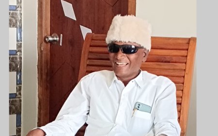 ಡಾ.ಬಿ.ಆರ್.ಅಂಬೇಡ್ಕರ್ ಪ್ರಶಸ್ತಿ ಪುರಸ್ಕೃತ ಸಾಹಿತಿ  ಡಾ. ಹನುಮಂತರಾವ ಬಿ. ದೊಡ್ಡಮನಿ