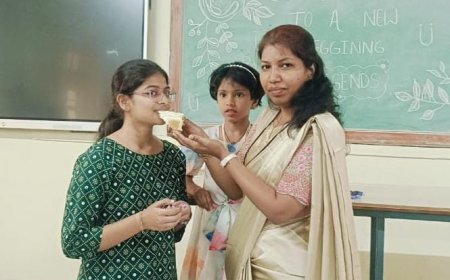 ಶ್ರೀಮತಿ ವಿ ಜಿ ಮಹಿಳಾ ವಿದ್ಯಾಲಯದ ಮನೋವಿಜ್ಞಾನ ವಿಷಯದ ವಿದ್ಯಾರ್ಥಿನಿಗೆ ಅಕ್ಕಮಹಾದೇವಿ ಮಹಿಳಾ ವಿವಿಯ ಚಿನ್ನದ ಪದಕ