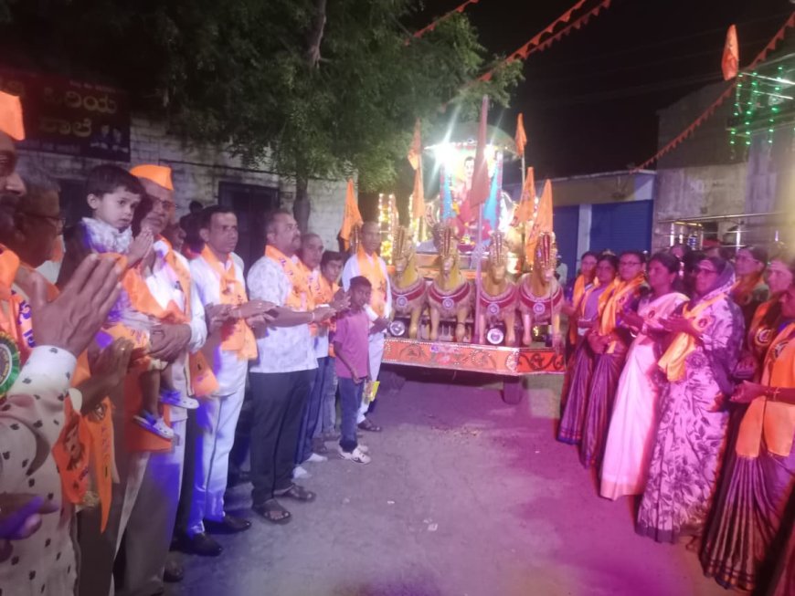 ಮುಧೋಳ( ಬಿ) ಗ್ರಾಮದಲ್ಲಿ ಬಸವಣ್ಣವರ ಭವ್ಯ ಮೆರವಣಿಗೆ ನಡೆಯಿತು