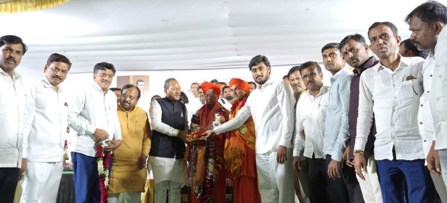 ಪೂಜ್ಯ ಬಸವಲಿಂಗ ಪಟ್ಟದೇವರ ಅಮೃತ ಮಹೋತ್ಸವ: ಶಾಸಕ ಪ್ರಭು ಚವ್ಹಾಣ ಶುಭಾಶಯ