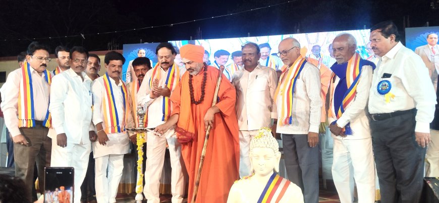 ಸಂವಿಧಾನ ಮತ್ತು ಪ್ರಜಾಪ್ರಭುತ್ವ ಉಳಿಸುವುದೇ ನಮ್ಮೆಲ್ಲರ ಕರ್ತವ್ಯವಾಗಿದೆ :.. ನಿಜಗುಣಾನಂದ ಸ್ವಾಮಿಜೀ.