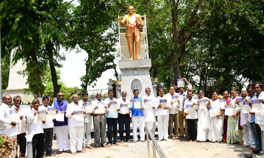 ಬುದ್ಧ-ಬಸವ-ಅಂಬೇಡ್ಕರ್ ಜಯಂತ್ಯೋತ್ಸವ ಕರಪತ್ರ ಬಿಡುಗಡೆ