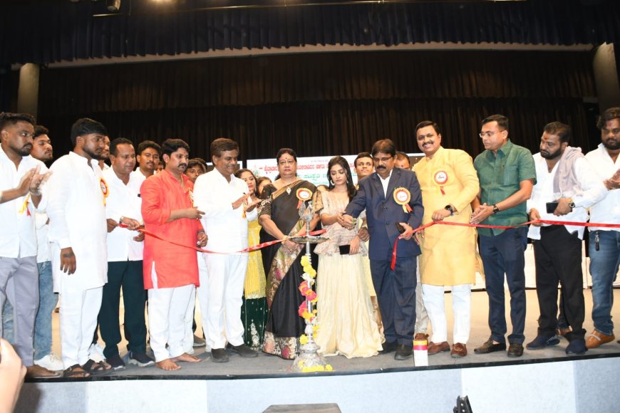 ಹೈದರಾಬಾದ್ ಕರ್ನಾಟಕ ಯುವ ಕಲಾವಿದರ ಸಂಘದ ೧೧ನೇ ವಾರ್ಷಿಕೋತ್ಸವ ನಿಮಿತ್ತ ವಿದ್ಯಾರ್ಥಿ ರತ್ನ ಹಾಗೂ ಸಾಧಕ ರತ್ನ ಪ್ರಶಸ್ತಿ ಪ್ರಧಾನ