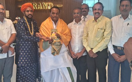ವಿಧಾನ ಪರಿಷತ್ ಸದಸ್ಯ ತಿಪ್ಪಣ್ಣ ಕಮಕನೂರುಗೆ ಉದ್ಯಮಿಗಳಿಂದ ಸನ್ಮಾನ