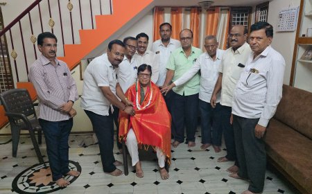 ವಚನ ಸಾಹಿತ್ಯ ಸಂರಕ್ಷಣಾ ದಿನಾಚರಣೆ ಉತ್ಸವ ಸಮಿತಿ ಅಧ್ಯಕ್ಷರಿಗೆ ಗೃಹ ಸನ್ಮಾನ