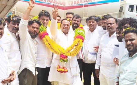 ಚಿತ್ತಾಪುರದಲ್ಲಿ ಎಂಎಲ್‌ಸಿ ತಿಪ್ಪಣ್ಣಪ್ಪ ಕಮಕನೂರ್‌ಗೆ ಅದ್ದೂರಿ ವಿಜಯೋತ್ಸವ ಸ್ವಾಗತ: ಹೂವಿನ ಮಳೆ, ಪಟಾಕಿ ಸಂಭ್ರಮ