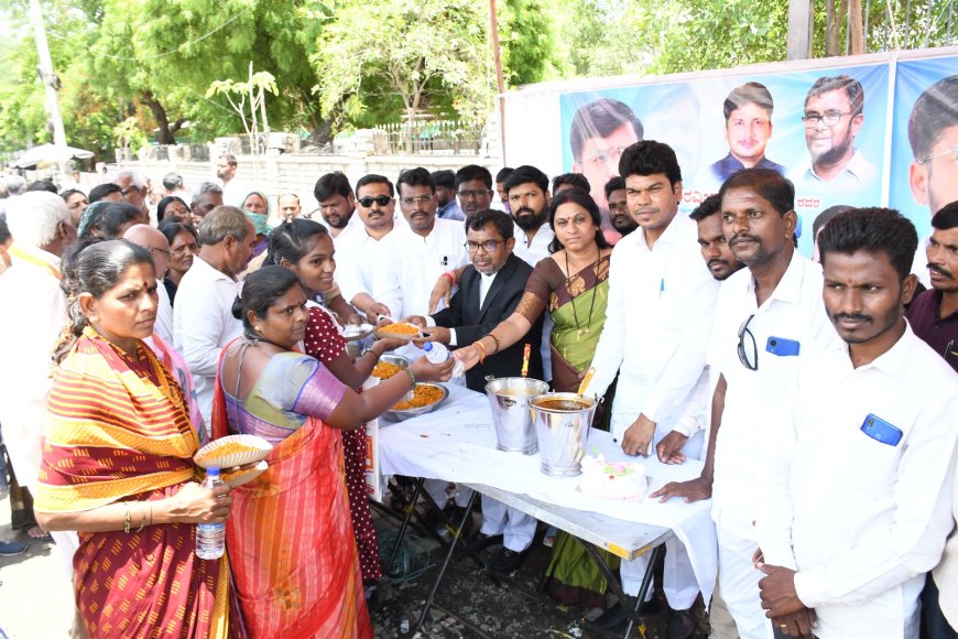 ಅರವಿಂದ ಕಮಲಾಪುರ ಜನ್ಮದಿನ ನಿಮಿತ್ತ ಕಾನು ಆರ್. ಕೋವಿ ನೇತೃತ್ವದಲ್ಲಿ ಅನ್ನ ಸಂತರ್ಪಣೆ