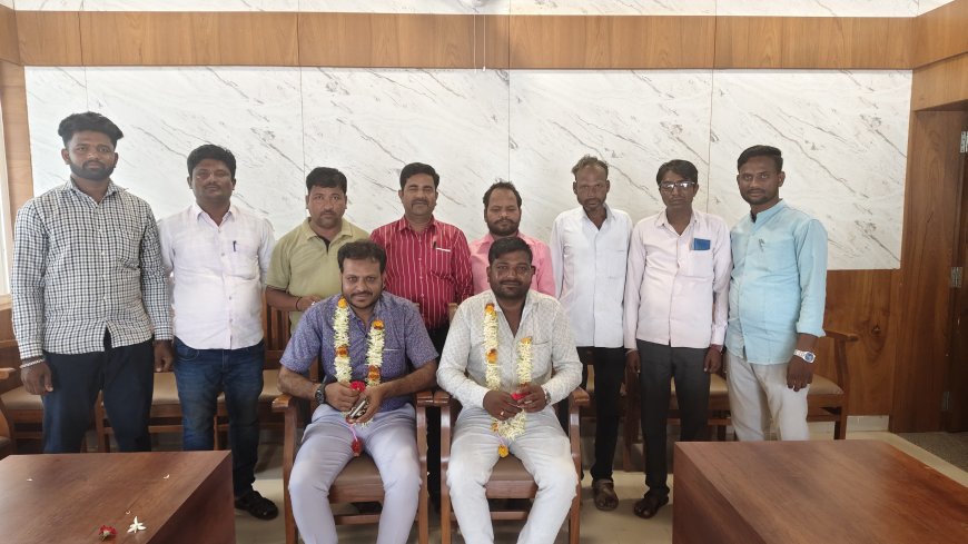 ಕಾ.ನಿ.ಪ. ಧ್ವನಿ ಗದಗ ಜಿಲ್ಲಾ ಗೌರವಾಧ್ಯಕ್ಷರಾಗಿ ರಾಷ್ಟ್ರ ಕ್ರಾಂತಿ ನ್ಯೂಸ್ ಸಂಪಾದಕ ಅಂದಪ್ಪ ಮಾದರ ಅವಿರೋಧ ಆಯ್ಕೆ.