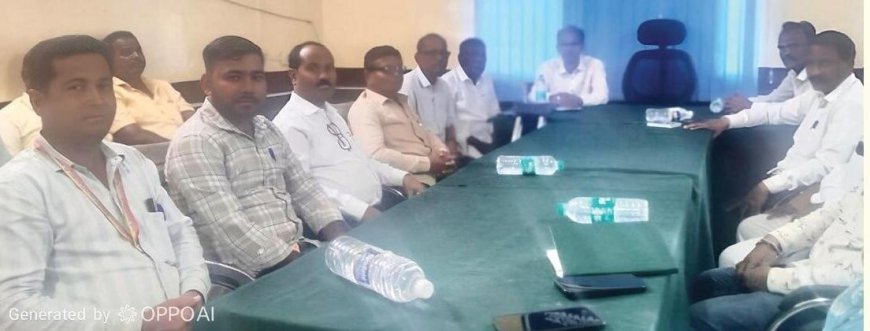ಕೆಂಪೇಗೌಡ ಜಯಂತಿ ಅರ್ಥಪೂರ್ಣ ಆಚರಿಸಿ  ಪೂರ್ವಬಾವಿ ಸಭೆಯಲ್ಲಿ ಗ್ರೇಡ್-2 ತಹಶೀಲ್ದಾರ್ ಗುರುರಾಜ ಸಂಗಾವಿ ಸಲಹೆ