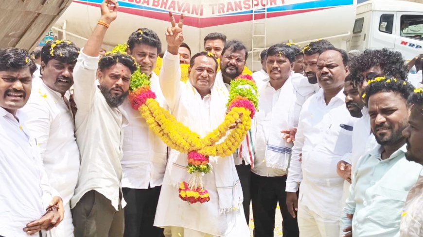 ಚಿತ್ತಾಪುರದಲ್ಲಿ ಎಂಎಲ್‌ಸಿ ತಿಪ್ಪಣ್ಣಪ್ಪ ಕಮಕನೂರ್‌ಗೆ ಅದ್ದೂರಿ ವಿಜಯೋತ್ಸವ ಸ್ವಾಗತ: ಹೂವಿನ ಮಳೆ, ಪಟಾಕಿ ಸಂಭ್ರಮ