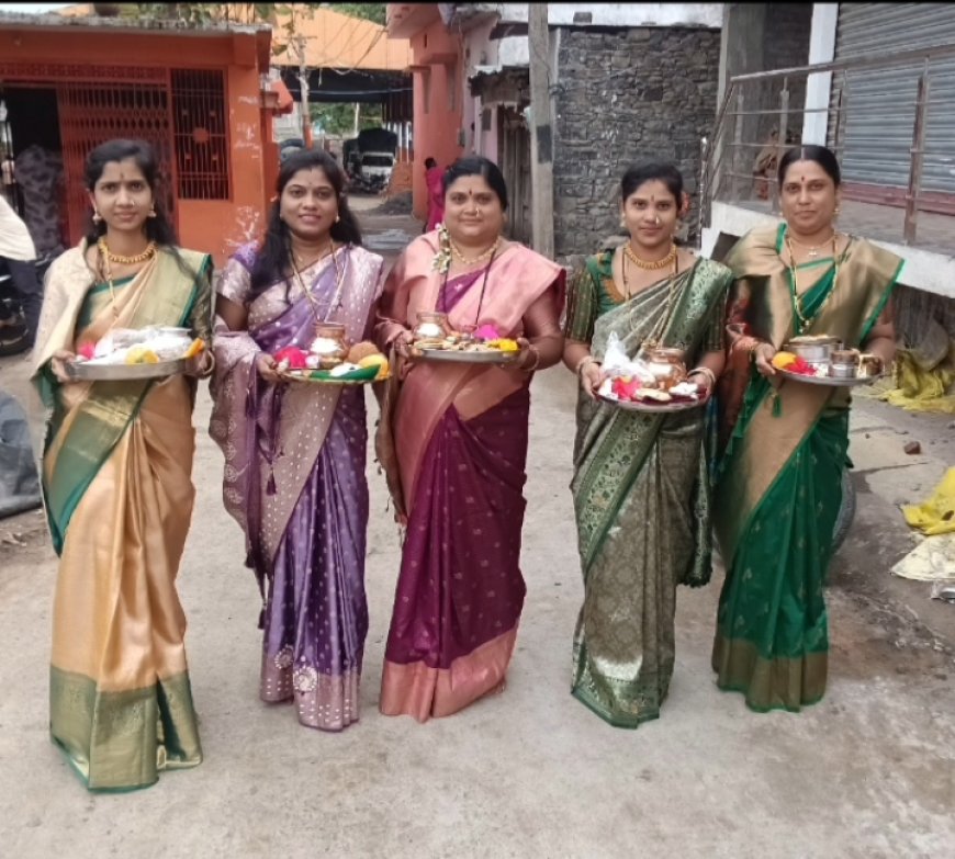 ತಾಲೂಕಿನ ಎಲ್ಲೆಡೆ ಶ್ರದ್ಧಾ ಭಕ್ತಿಯಿಂದ ಹಾಗೂ ಸಡಗರದಿಂದ ವಟಸಾವಿತ್ರಿ ಪೂಜೆ