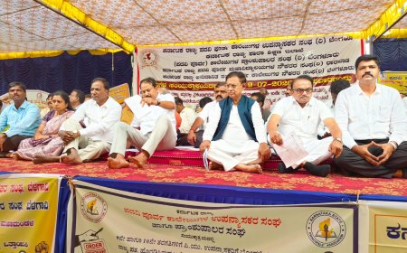 ಉಪನ್ಯಾಸಕರ ಹೋರಾಟದಲ್ಲಿ ಭಾಗವಹಿಸಿ ಬೆಂಬಲಿಸಿದ ಶಶಿಲ್ ಜಿ ನಮೋಶಿ