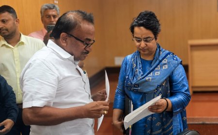 ತೃತಿಯ ಭಾಷಾ ಹಿಂದಿ ಶಿಕ್ಷಕರ ನಿಯೋಜನೆ ತಕ್ಷಣ ಕೈಬಿಡಲು ವಿಧಾನ ಪರಿಷತ್ ಸದಸ್ಯ ಶಶೀಲ್ ಜಿ ನಮೋಶಿ ಸರ್ಕಾರಕ್ಕೆ ಮನವಿ