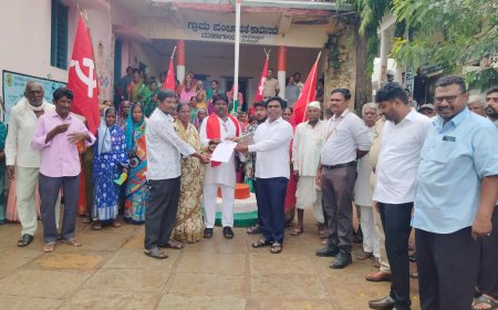 ಜಿಲ್ಲೆಯನ್ನು ಬರಪೀಡಿತವೆಂದು ಘೋಷಿಸಲು ಆಗ್ರಹಿಸಿ ಸಿಪಿಐ(ಎಂ) ಬೃಹತ್ ಪ್ರತಿಭಟನೆ