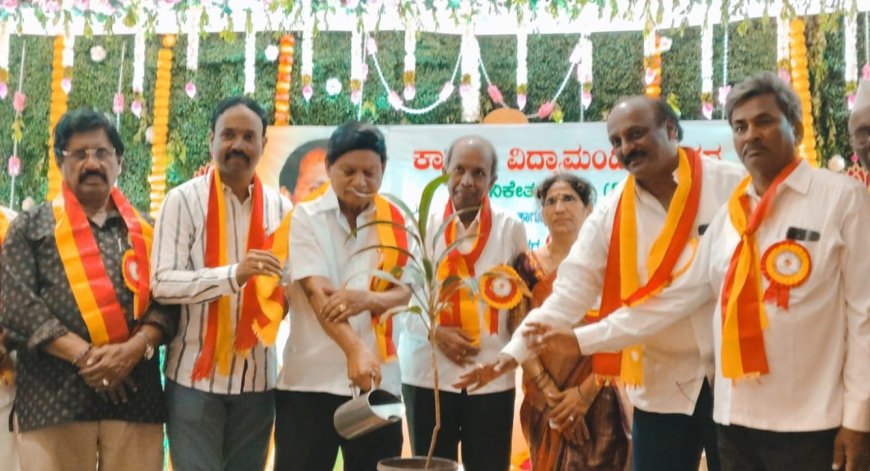 ಡಾ.ದೇವೇಂದ್ರಪ್ಪ ಹಡಪದ ಅವರ ಸೇವೆ ಅನನ್ಯವಾದದ್ದು - ಸಿದ್ದಲಿಂಗಣ್ಣ ಆನೆಗುಂದಿ