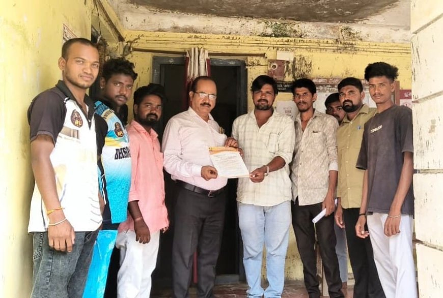ವಿದ್ಯುತ್ ಬಿಲ್ ಕಲೆಕ್ಟರ್ ವಿರುದ್ಧ ಸೂಕ್ತ ಕ್ರಮಕ್ಕೆ - ಪ್ರದೀಪ್ ಅಣಬಿ ಆಗ್ರಹ.