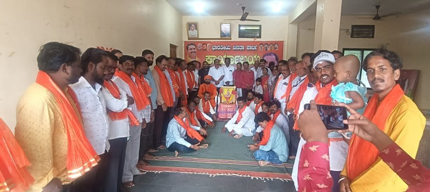 ನಗರದ ಬಿಜೆಪಿ ಕಾರ್ಯಾಲಯದಲ್ಲಿ ಶಿವಶರಣ ಹಡಪದ ಅಪ್ಪಣ್ಣ ಜಯಂತಿ