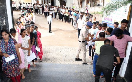 ಕಟ್ಟುನಿಟ್ಟಿನ ಭದ್ರತೆಯಲ್ಲಿ ಪೊಲೀಸ್ ಕಾನ್‌ಸ್ಟೇಬಲ್ ನೇಮಕಾತಿ ಪರೀಕ್ಷೆ
