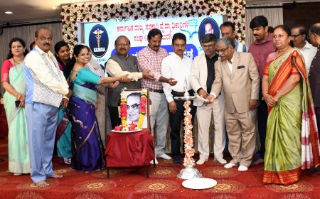 ವೈದ್ಯರ ಸೇವೆ ಸಮಾಜಕ್ಕೆ ಅಮೂಲ್ಯ : ಡಾ. ರವೀಂದ್ರನಾಥ ಮೇಟಿ